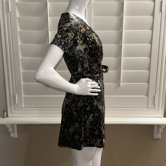 Urban Outfitters Theresa Velvet Tiger Floral Print Wrap Dress - Picture 3 of 12